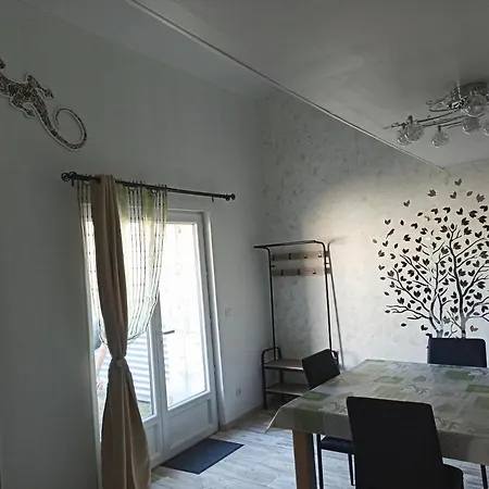 6 Personnes La Floiracaise Holiday home *